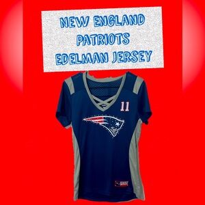 New England Patriots Edelman jersey
Diamond outline on logo NFL